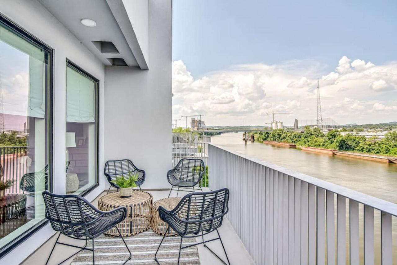 Upscale River View Condo Walk To Downtown And Private Patio 纳什维尔 外观 照片